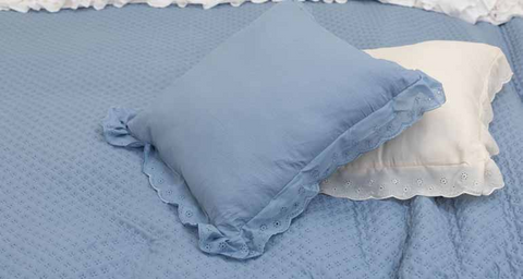 Trapuntino Matrimoniale Fiorellino con Federe Coordinate