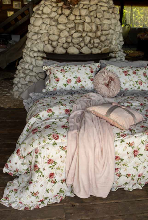 Trapunta Rosy matrimoniale con federe 260x260 cm – Fantasia floreale shabby chic