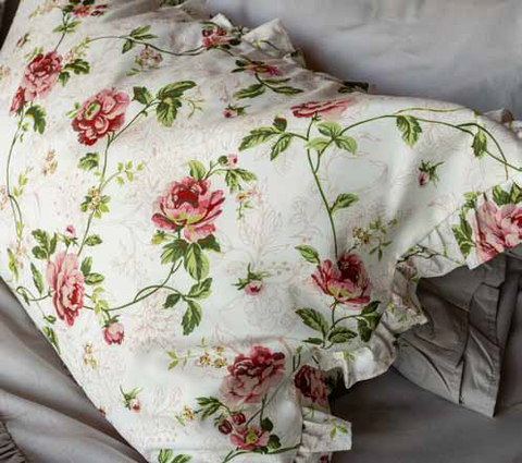 Trapunta Rosy matrimoniale con federe 260x260 cm – Fantasia floreale shabby chic