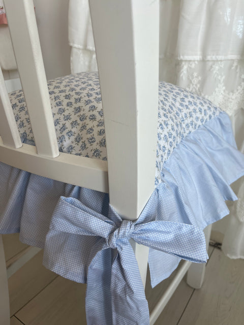 Cuscino sedia azzurro e bianco 40x40 cm con balza a pois 15 cm – Cotone percalle, sfoderabile e imbottito