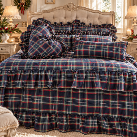 Set Letto Natalizio Tartan Blu con Trapunta, Scaldotto e Cuscini – Kaluka Shabby Chic