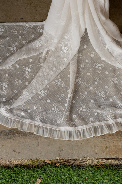 Coppia Tende Anemone in Pizzo con Rouche 140x290 – Varianti Bianco e Beige