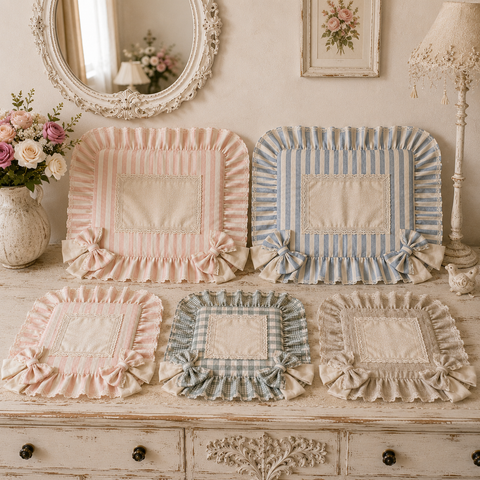 Copripiano Cottura Sartoriale Shabby Chic Imbottito Volant e Fiocchi - 50x60cm, 75x50cm