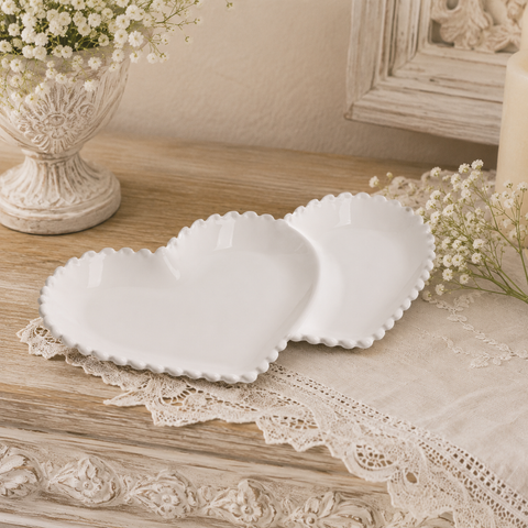 Vassoio Piattino Sagomato a Due Cuori in Ceramica Bianca - 31x18,5 cm