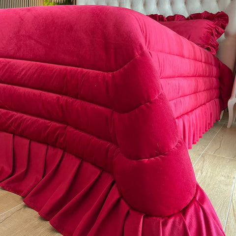 Trapunta in Velluto “Kaluka” – Matrimoniale 260×260 cm – Balza Plissettata Artigianale