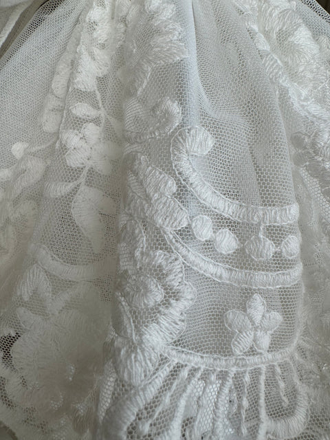 Lampada da tavolo shabby chic con paralume in pizzo – Altezza 40 cm – Cupola vendibile singolarmente