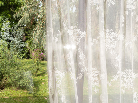 Tenda Natascia – Romantico motivo floreale in puro stile shabby chic