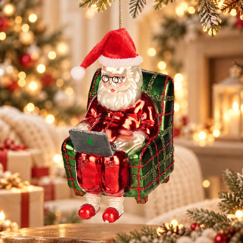 Addobbo Natalizio in Vetro Babbo Natale con Laptop in Poltrona – Goodwill, 12cm