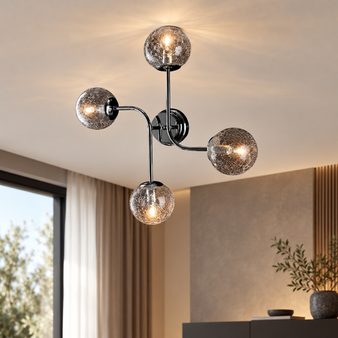 Plafoniera Moderna in Ferro Cromo Lucido con Sfere in Vetro – Bonetti Illumina Ikarus, 4 Luci, 63x59 cm ambientata