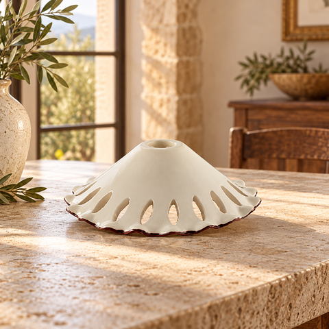 Diffusore di Ricambio in Ceramica Traforata – Be Light Osteria, Ø30 cm ambientata