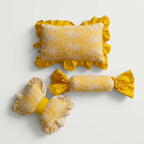 Cuscino Sartoriale con inserti in Pizzo Leonie - Volant, Fiocco o Caramella