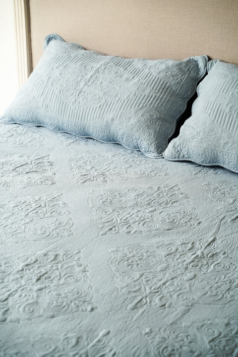Boutis Versailles con coppia di copriguanciali