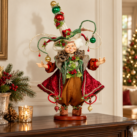 Elfo de Noël Verde e Borgogna Edizione Limitata – Goodwill by Mark Roberts, 70cm in ambientazione natalizia