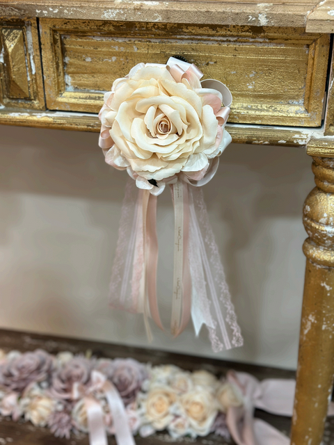 Appendino Queen Decorativo con Rosa e Nastri – Mata Creazioni