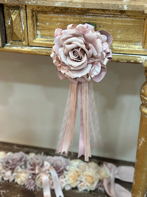 Appendino Queen Decorativo con Rosa e Nastri – Mata Creazioni