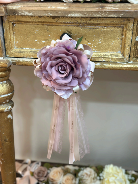 Appendino Queen Decorativo con Rosa e Nastri – Mata Creazioni