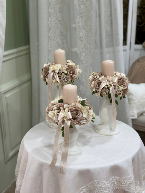 Candelabro Artigianale in Ceramica con Fiocco in Pizzo - Mata Creazioni