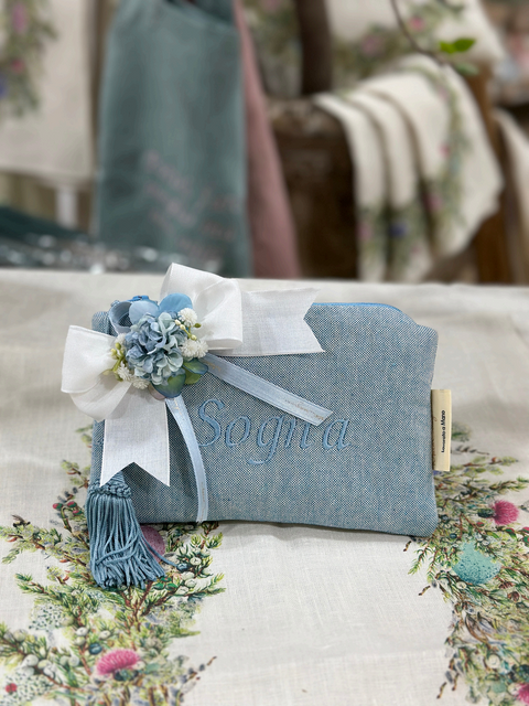 Pochette in Tessuto Panama Colorato con Ricamo Personalizzato - Mata Creazioni