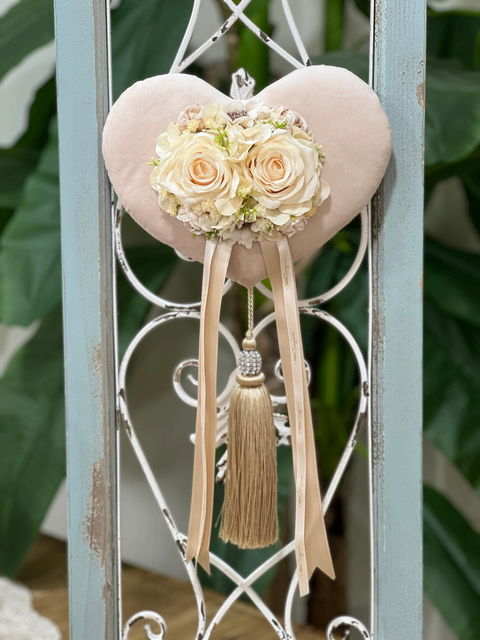 Cuore in Velluto con Nappa e Dettagli in Strass - Mata Creazioni