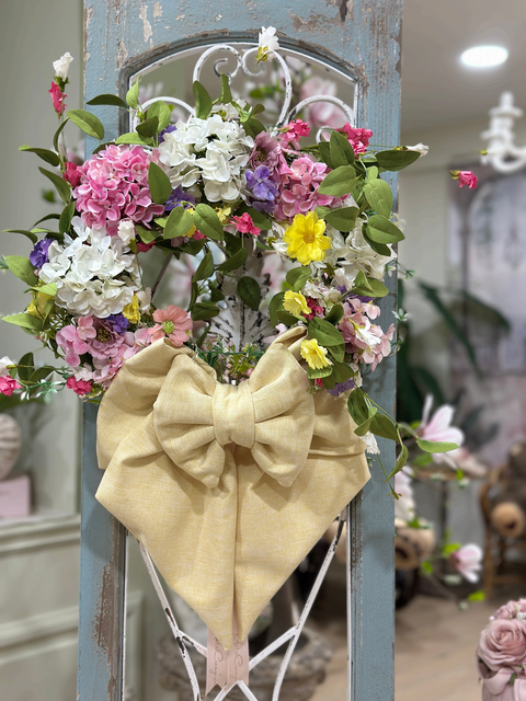 Fuoriporta Spring: Ghirlanda Artigianale con Fiocco (38 cm) - Mata Creazioni