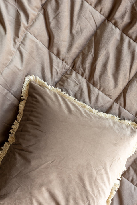 Cuscino arredo con frange Arya 45×45 cm – Avorio, Beige, Malva, Ottanio