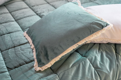 Cuscino arredo con frange Arya 45×45 cm – Avorio, Beige, Malva, Ottanio