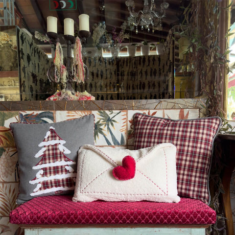 Tris Cuscini Arredo “Chalet” – Stile Rustico e Romantico – L’Atelier 17