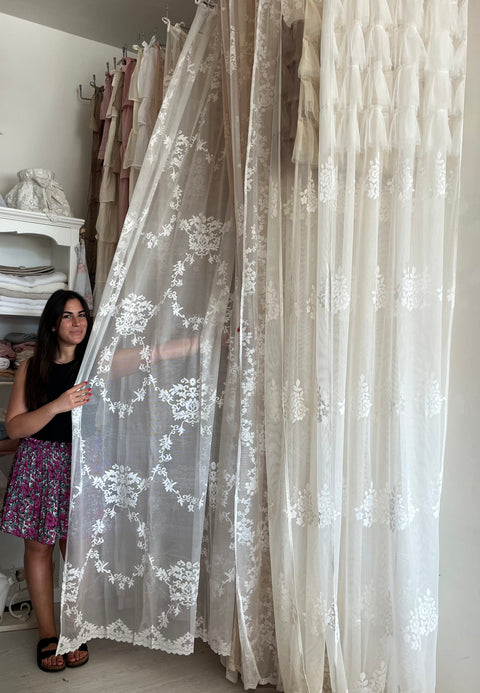 Tenda Natascia – Romantico motivo floreale in puro stile shabby chic