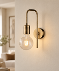 Applique Moderna in Ferro Bronzato Spazzolato – Bonetti Illumina Polish, 1 Luce ambientata