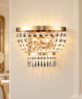 Applique Classica in Ferro e Ottone Dorato o Cromato con Strass – Bonetti Illumina Mozart, 2 Luci ambientata