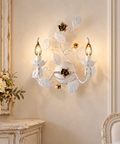 Applique Shabby Chic in Ferro Bianco Shabby o Avorio Decapé – Bonetti Illumina Bella, 2 Luci ambientata