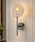 Applique Moderna in Ferro Cromo Lucido con Sfere in Vetro – Bonetti Illumina Tresor, 1 Luce ambientata