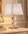 Lampada da Tavolo Classica in Ferro Dorato e Cristallo – Bonetti Illumina Franz, 1 Luce ambientata