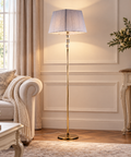 Lampada da Terra Classica in Ferro Dorato e Cristallo – Bonetti Illumina Franz, 1 Luce, Ø40 cm ambientata