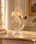 Lampada da Tavolo Vintage in Ferro Avorio o Marrone e Oro – Be Light Iris, 1 Luce, Ø21 cm ambientata