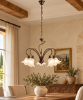 Lampadario Vintage in Ferro Marrone o Avorio e Oro con Vetri Alabastro – Be Light Alice, 3 e 5 Luci ambientata