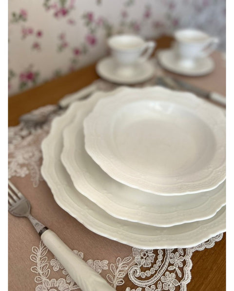 Grace dinner service