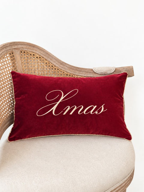 Cuscino Natalizio Xmas in Velluto Rosso con Scritta Ricamata Oro – Linea Noël by Mata Creazioni, 35x50 cm