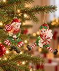 Addobbi elfi Goodwill alti 14 cm ambientati sui rami dell’albero di Natale