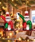 Decorazione Natalizia Babbo Natale sullo Snowboard in Vetro – Goodwill, 11,5cm in ambientazione natalizia