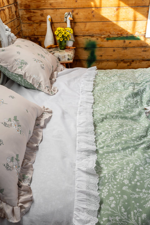 Set lenzuola Nicole con rouches in sangallo