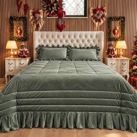 Trapunta matrimoniale in velluto con balza plissettata colore Salvia – Kaluka Shabby Chic
